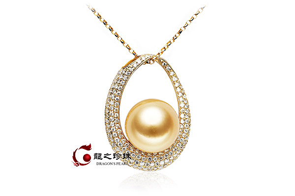 18K黄金钻石南洋金珠吊坠